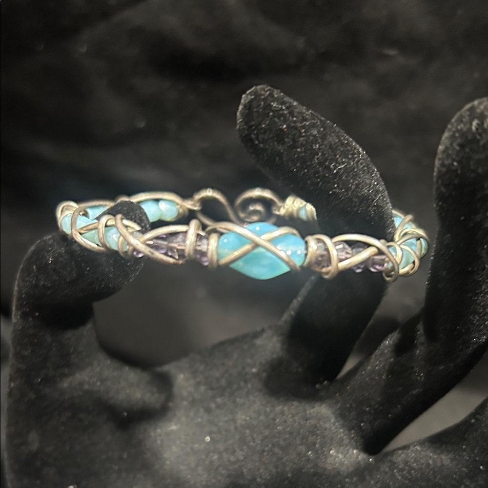 Elegant Silver and Blue Wire Bracelet